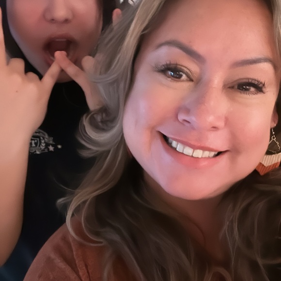 Meet your Posher, Toni Marie - Picture 9 of 9